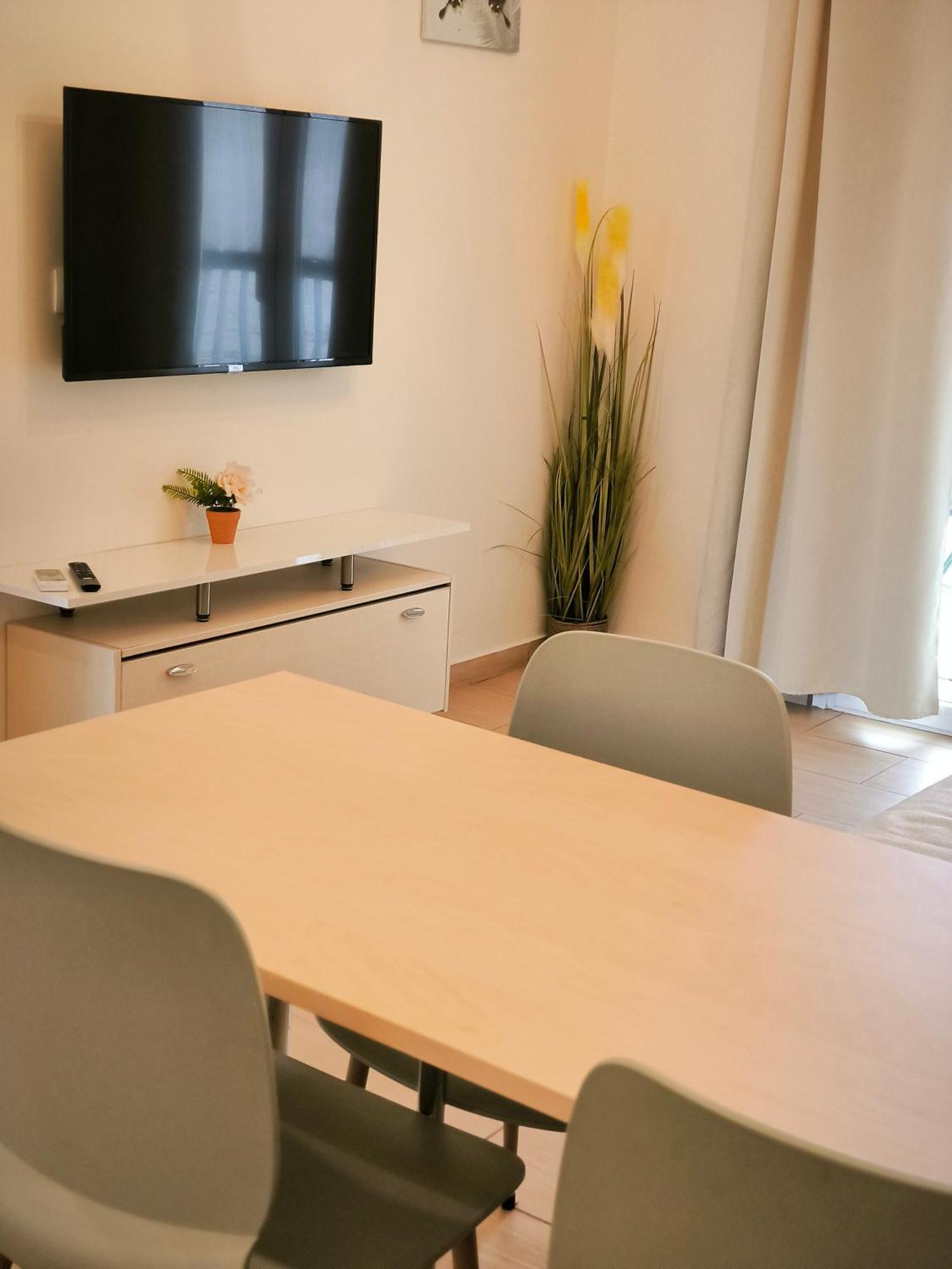 Apartmán Penthouse With An Incredible View 350M From Metro Station! Atény Exteriér fotografie